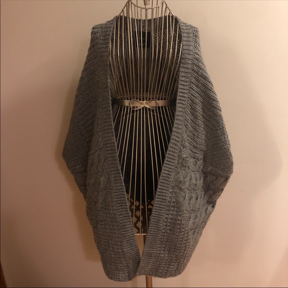 ZARA  CARDIGAN